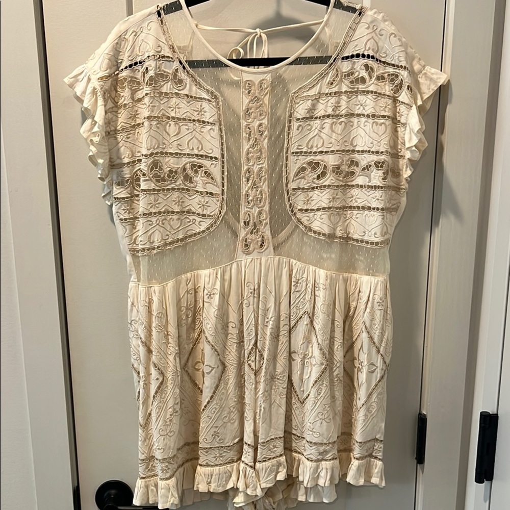Free People Oversized Lace Ruffle Romper XS Cream